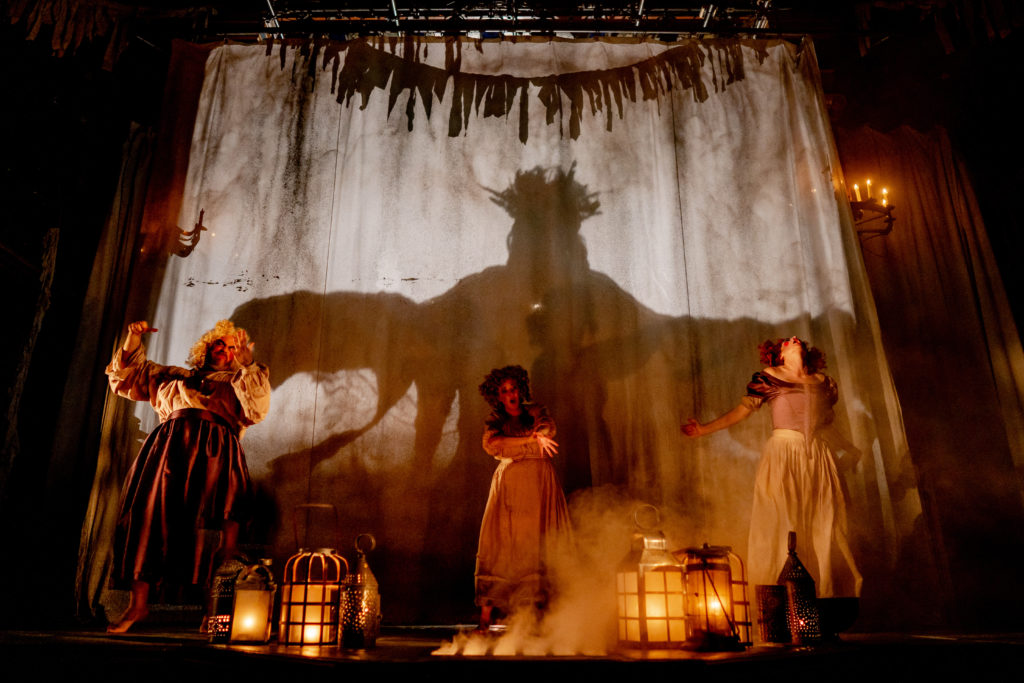 Davenant's Macbeth, Folger Theatre, Directed by Robert Richmond